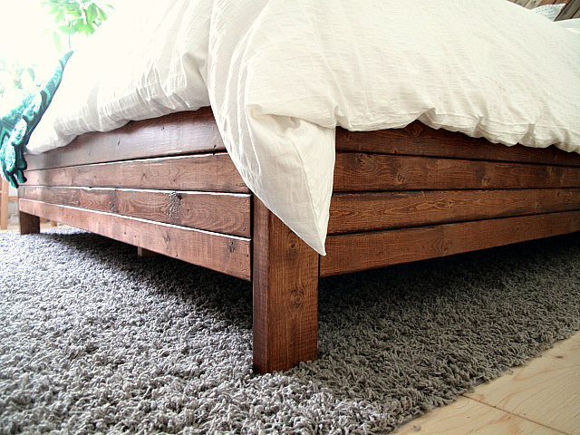 West Elm Inspired "Alexa" Bed: http://sharktails.ca/2016/06/06/west-elm-inspired-alexa-bed/