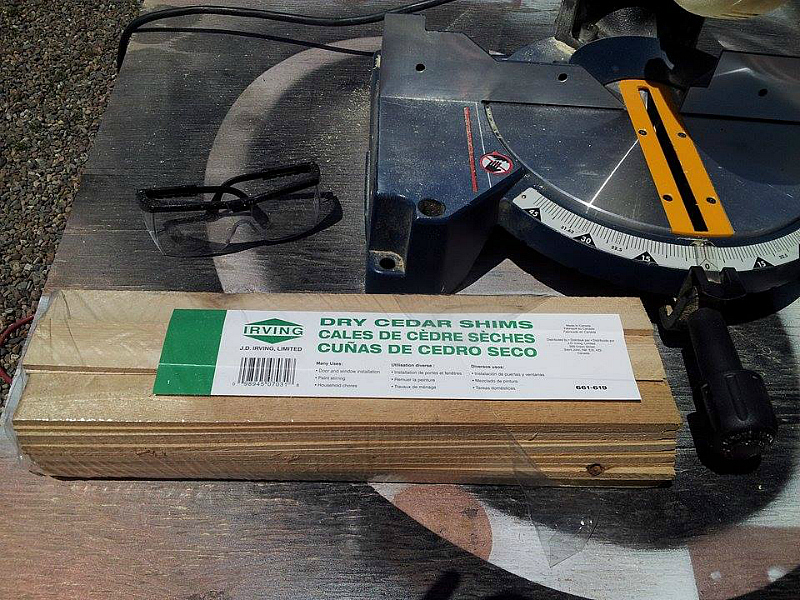 Wood Shim Mirror: http://sharktails.ca/2016/07/31/wood-shim-floor-mirror/