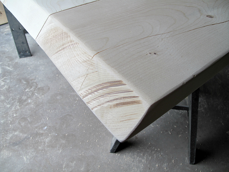Dining Room Table: http://sharktails.ca/2016/08/14/build-a-75-dining-table-free-plans/